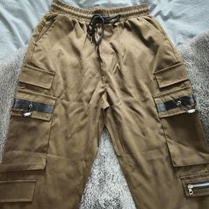 NEW Camo Military Style Cargo Pants size XS (28 / 30 waist) Brown